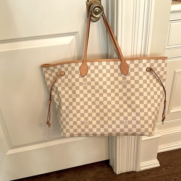 Louis Vuitton Handbags - Louis Vuitton Damier Azur Neverfull GM - Excellent condition. Used a few times.